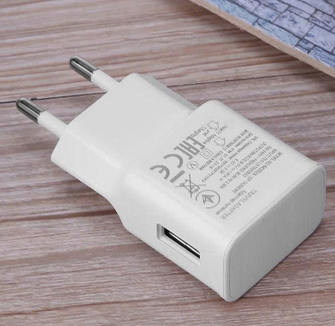 Cóc Sạc Trắng 5V - 2A Tia Sét Đa Năng Dễ Sử Dụng