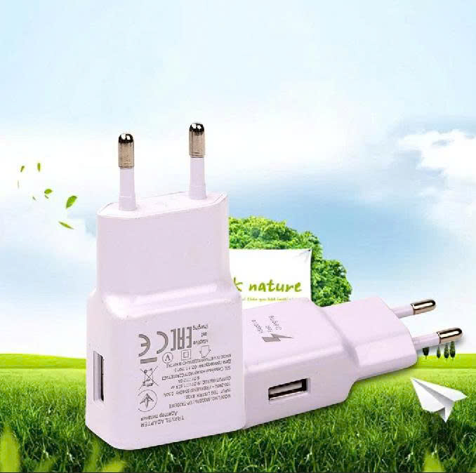 Cóc Sạc Trắng 5V - 2A Tia Sét Đa Năng Dễ Sử Dụng