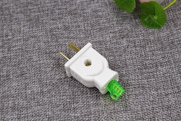 Phích Cắm Điện Đuôi Xanh
